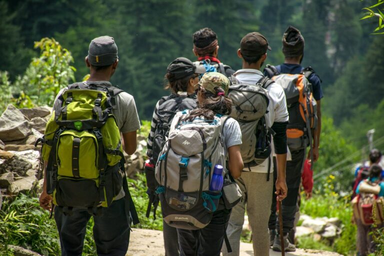 14 Basic Hiking Rules Every Adult Should Know